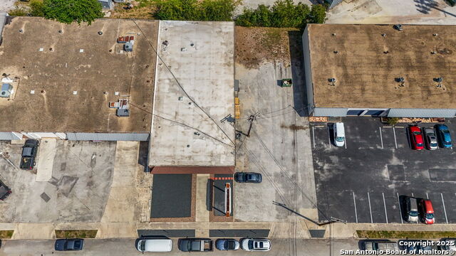 Image 3 of 35 For 8402 Speedway Dr