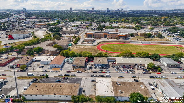 Image 33 of 35 For 8402 Speedway Dr