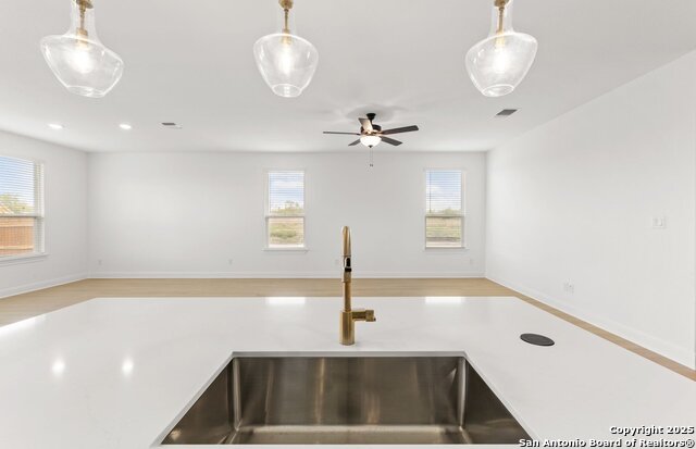 Image 12 of 32 For 419 Nightingale Ave