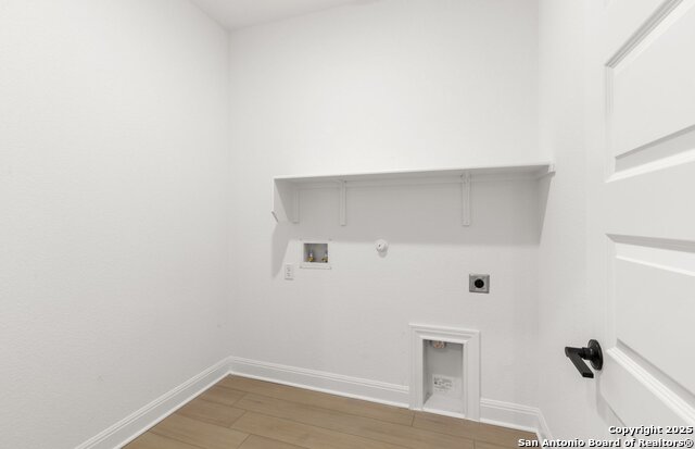 Image 13 of 32 For 419 Nightingale Ave