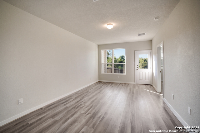 Image 10 of 13 For 4506 Stark Aly