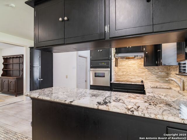 Image 10 of 29 For 915 Tamworth Drive