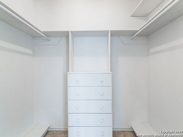 Image 20 of 29 For 915 Tamworth Drive