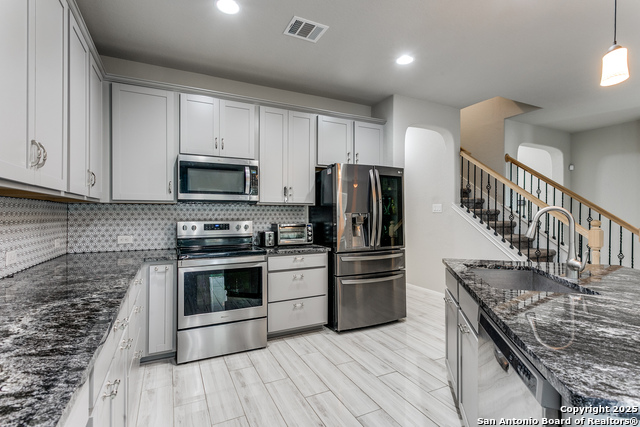 Listing photo id 8 for 10223 Meadow Lark