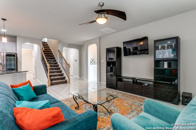 Listing photo id 5 for 10223 Meadow Lark