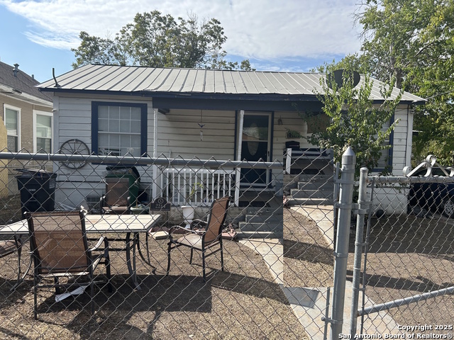 Details for 2214 Cesar E Chavez W, San Antonio, TX 78207
