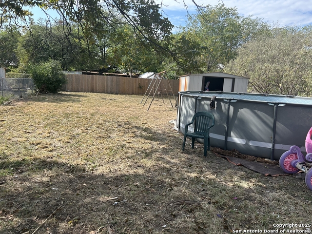 Listing photo id 25 for 2214 Cesar E Chavez W