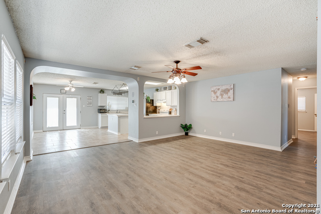 Image 4 of 29 For 9538 Campton Farms