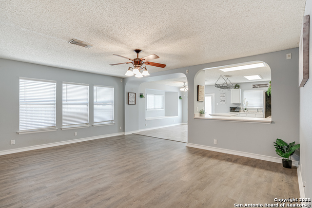 Image 5 of 29 For 9538 Campton Farms