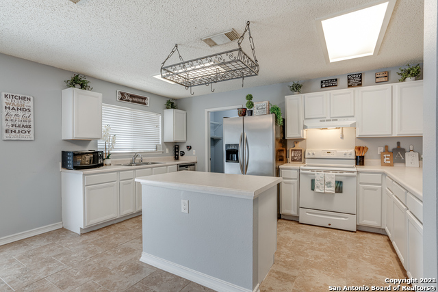 Image 8 of 29 For 9538 Campton Farms