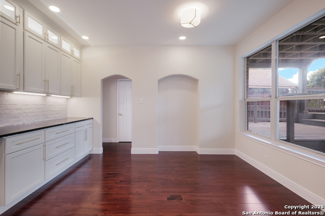 Image 14 of 32 For 726 Mello Oak