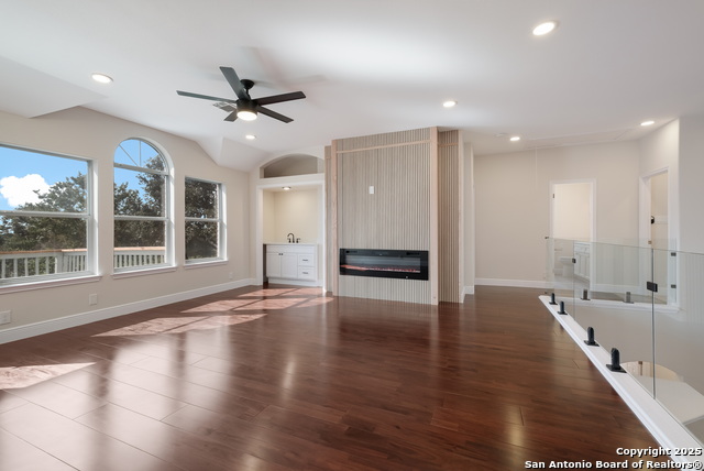 Image 16 of 32 For 726 Mello Oak