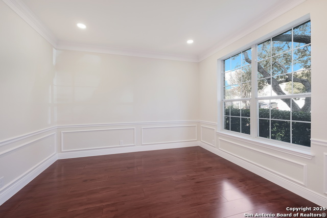 Image 6 of 32 For 726 Mello Oak