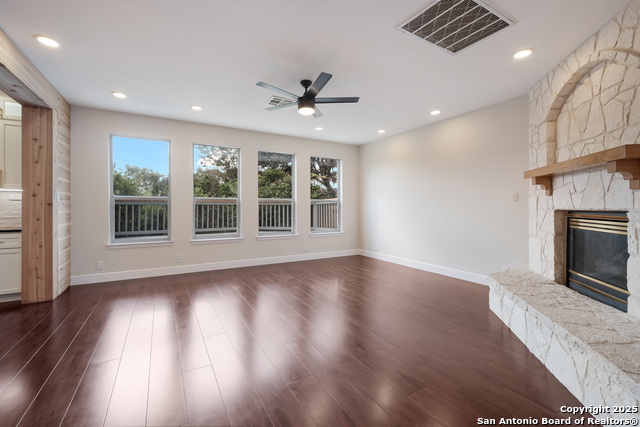 Image 9 of 32 For 726 Mello Oak