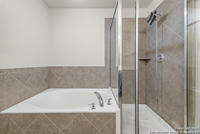 Image 11 of 25 For 2122 York