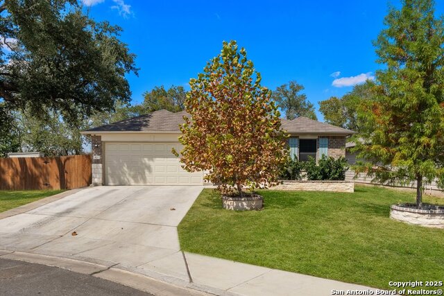 Image 4 of 31 For 829 Margay Loop