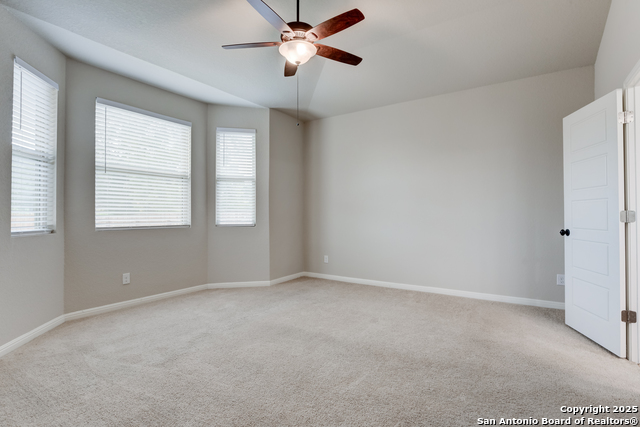 Image 12 of 35 For 11618 Tribute Oaks