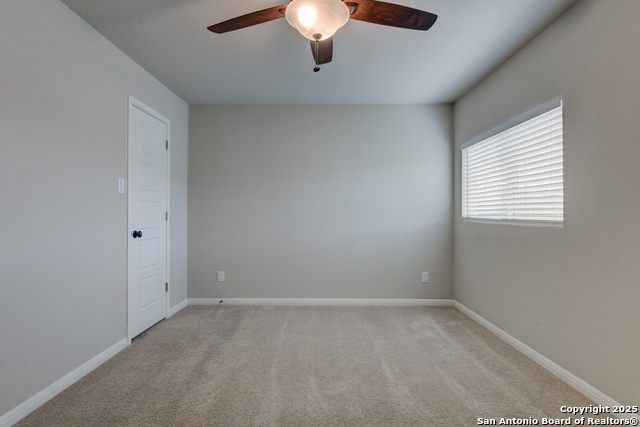 Image 28 of 35 For 11618 Tribute Oaks