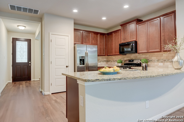 Image 7 of 35 For 11618 Tribute Oaks