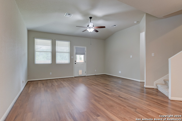 Image 8 of 35 For 11618 Tribute Oaks