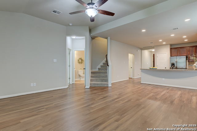 Image 9 of 35 For 11618 Tribute Oaks