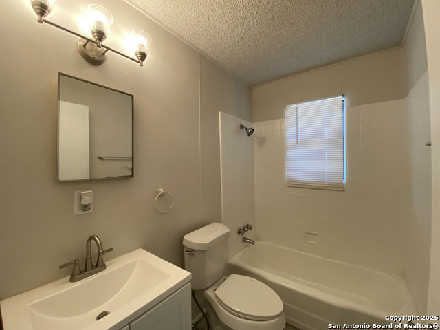 Image 19 of 28 For 134 Cantrell