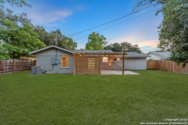 Image 30 of 31 For 307 Dawnridge Dr