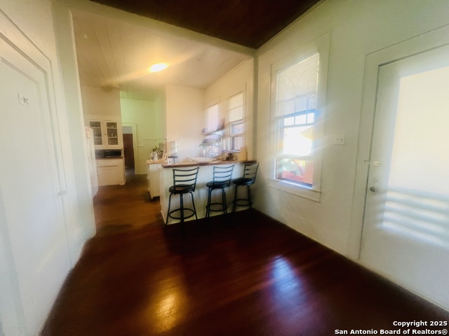 Image 11 of 34 For 403 Blanco Rd