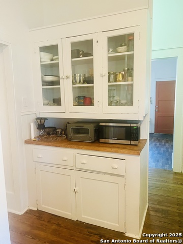 Image 15 of 34 For 403 Blanco Rd