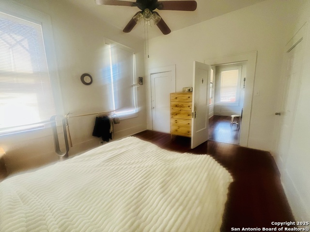 Image 21 of 34 For 403 Blanco Rd