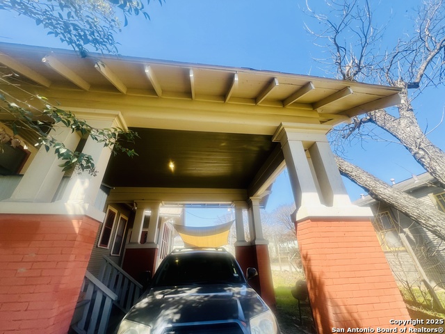 Image 4 of 34 For 403 Blanco Rd