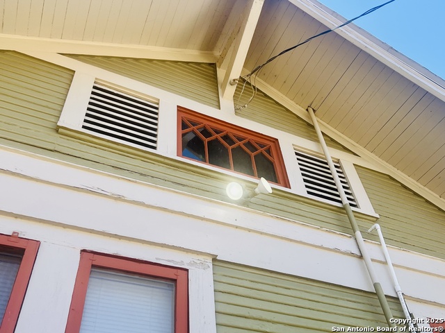 Image 7 of 34 For 403 Blanco Rd