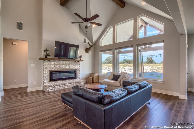 Image 2 of 49 For 232 Scenic Hills Dr