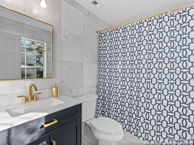 Image 11 of 74 For 17122 Fawn Brook