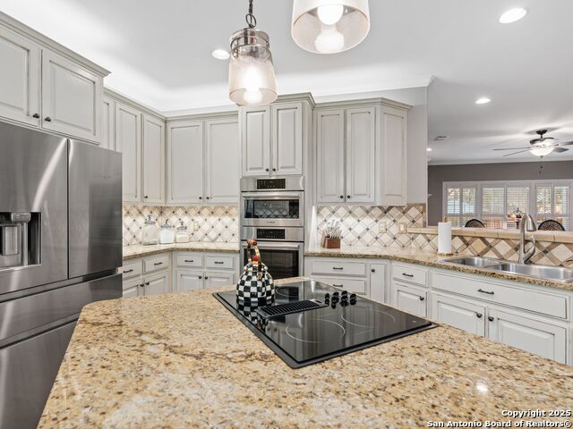 Image 23 of 74 For 17122 Fawn Brook