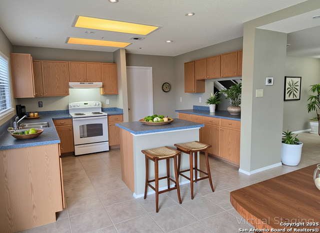 Image 5 of 29 For 307 Stone Point