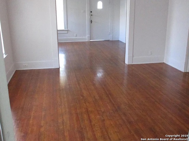 Image 4 of 15 For 407 Blanco Rd