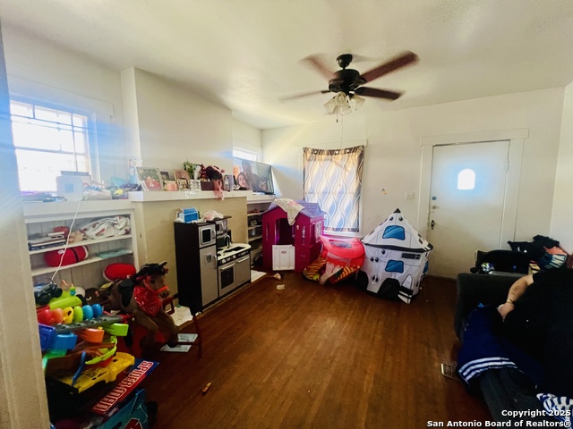 Image 8 of 15 For 407 Blanco Rd