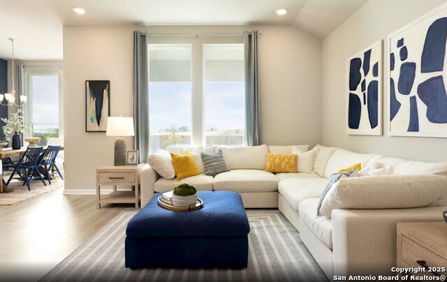 Image 4 of 10 For 6903 Comanche Cougar