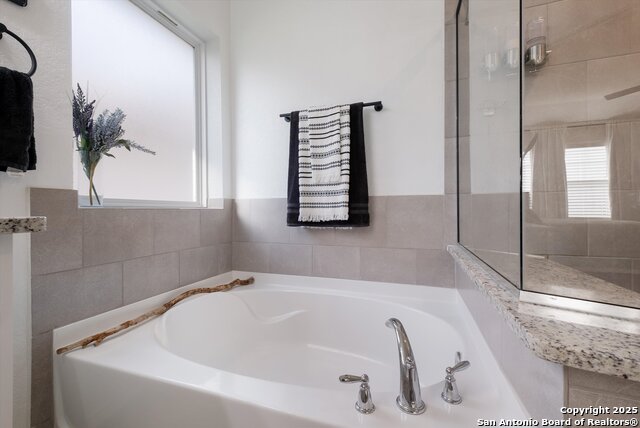 Image 19 of 53 For 9029 Curling Post