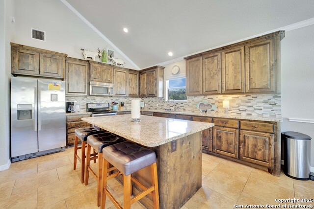 Listing photo id 14 for 114 River Villa Court 10