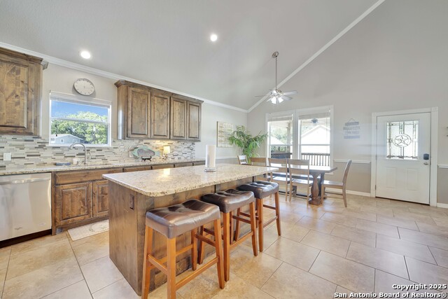 Listing photo id 17 for 114 River Villa Court 10