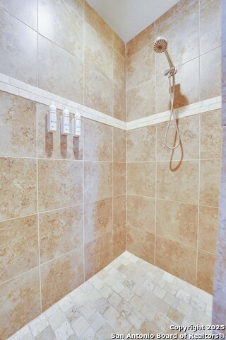 Listing photo id 26 for 114 River Villa Court 10