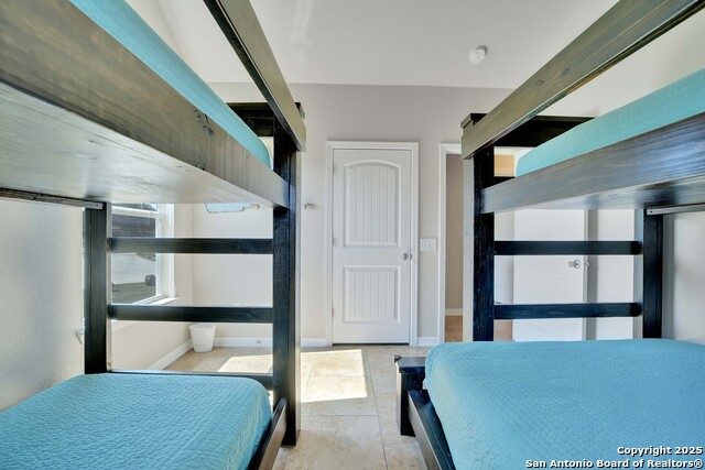 Listing photo id 32 for 114 River Villa Court 10