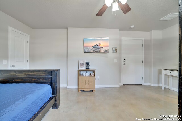Listing photo id 34 for 114 River Villa Court 10