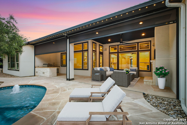 Image 38 of 50 For 18119 Abingdon Place