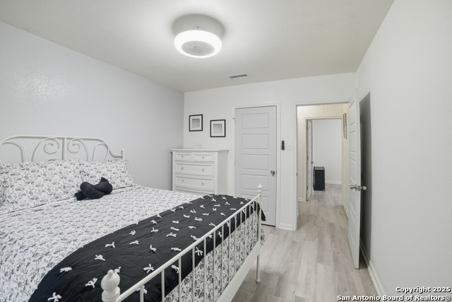 Image 9 of 12 For 439 Grosvenor