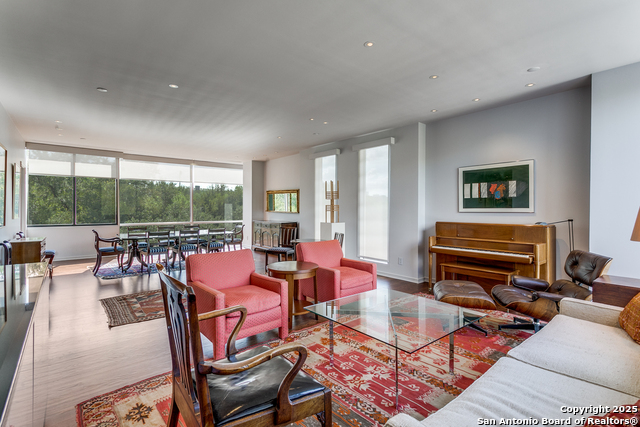 Image 6 of 25 For 200 Patterson 206