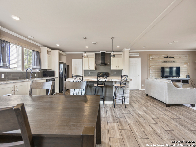 Listing photo id 9 for 4177 Fm 1436