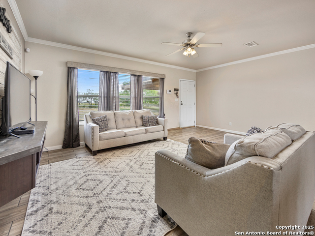 Listing photo id 13 for 4177 Fm 1436